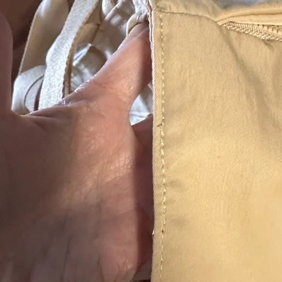 BEIS Cream Carry All Sport Bag - Picture 10 of 10